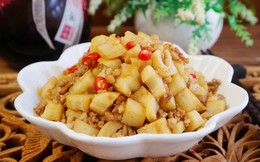 2 món xào dễ làm mà tuyệt ngon đủ cả thịt lẫn rau cho bữa cơm chiều của gia đình thêm hấp dẫn