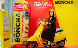 Suýt "vuột mất" xe Vespa do vứt nắp chai trúng thưởng