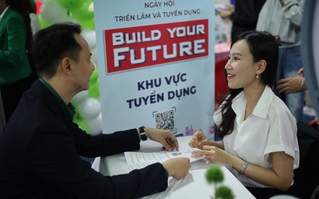 Hơn 1000 sinh viên được tuyển dụng trực tiếp tại ngày hội việc làm 2023