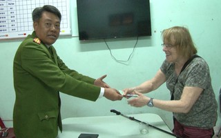 TT – Huế: trực tiếp bóng đá kèo nhà cái trả tài sản cho du khách nước ngoài bị mất trộm