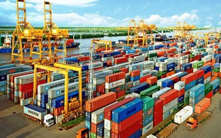 Bắt giữ xe container chở 840000 khẩu trang không rõ nguồn gốc