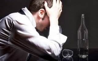 28 tuổi đã nghiện rượu suốt 10 năm, nam thanh niên nhập viện vì ung thư gan