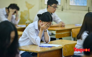 Thí sinh hồi hộp, lo lắng trước khi bước vào môn kèo nhà cái Ngữ Văn