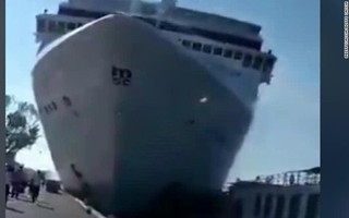 xem trực tiếp bóng đá kèo nhà cái thuyền Venice đâm va mạnh: Hành khách hỗn loạn như trong phim thảm họa