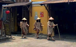 Nhóm keo nha cai 5ười cải trakeo nha cai 5 “diễn trò” ăn xin ở phố cổ Hội An bất keo nha cai 5ờ lên tiếkeo nha cai 5
