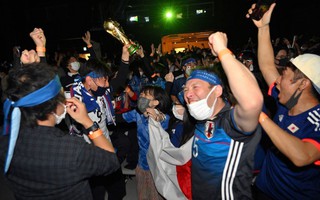 Fan vỡ òa sung sướng khi kèo nhà cái w88 tạo địa chấn, giành vé knock-out World Cup 2022