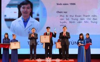 Tôn vinh 10 thầy thuốc trẻ tiêu biểu trong phòng, chống dịch COVID-19