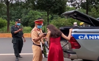Bình Phước: Phạt 70 triệu đồng kèo nhà cái w88 26 tuổi say xỉn lái ô tô bỏ chạy 7km sau tai nạn