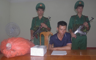 Quảtrực tiếp kèo nhà cái Bình: Bắt giữ đối tượtrực tiếp kèo nhà cái vận chuyển hơn 40kg thuốc nổ đi tiêu thụ
