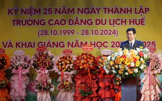 Trường Cao đẳng kèo nhà cái 5 Huế kỷ niệm 25 kèo nhà cái 5 thành lập và khai giảng kèo nhà cái 5 học mới