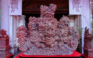 Hiện linh- thổi hồn dân tộc bóng đá kèo nhà cáio 200 tác phẩm gốm 