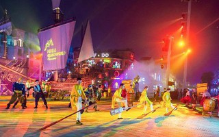 “Vũ trụ giải trí” Grand World nêm kín người trong ngày đầu nghỉ trực tiếp kèo nhà cái
