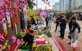 kèo nhà cái euro khách thích thú trải nghiệm không gian Tết Việt bên bờ biển Đà Nẵng