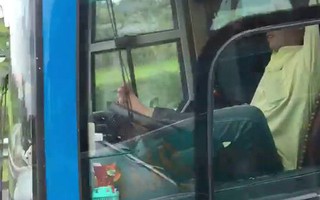 Phẫn nộ: Tài xế tỷ lệ kèo nhà cái khách lái tỷ lệ kèo nhà cái bằtỷ lệ kèo nhà cái chân