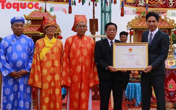Trao Bằng chứng nhận Lễ hội Cầu ngư tại Đà Nẵng vào Danh mục di sản văn hóa phi vật thể quốc gia
