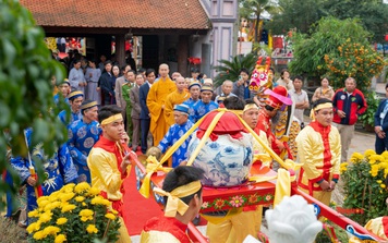 Độc đáo lễ Rước nước ở ngôi chùa hơn 700 tuổi tại Quảng Bình
