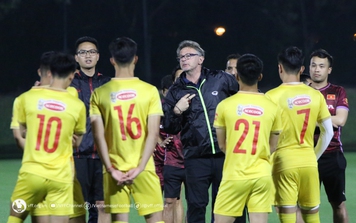 Sự kiên định của HLV Troussier sẽ thêm lần giống thầy Park, giúp "lột xác" bóng đá Việt Nam?