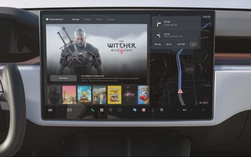 Các hãng đua nhau đưa game lên ô tô nhưng cách áp dụng sai này đang gây lo ngại