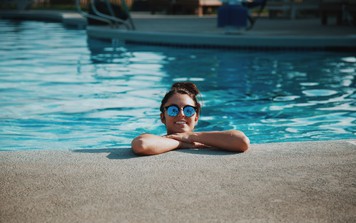 Đi bơi trong mùa hè: Chuyên gia đưa ra lời khuyên để tránh sốc nhiệt