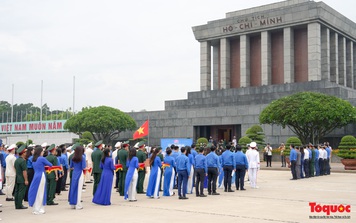 420 thanh niên tiên tiến tiêu biểu báo công dâng Bác