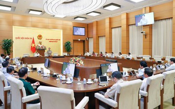Ủy ban Thường vụ Quốc hội cho ý kiến về lộ trình cải cách tiền lương tại phiên họp tháng 10 