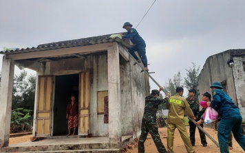 Ứng phó bão số 6: Giúp dân chằng chống nhà cửa; cấm phương tiện lưu thông trên bán đảo Sơn Trà