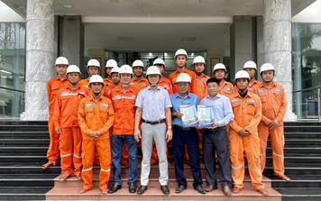EVNCPC điều thêm 180 nhân lực tăng cường hỗ trợ thi công xây dựng dự án đường dây 500kV mạch 3 từ Quảng Trạch đến Phố Nối