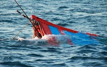 Quảng Bình: Chìm tàu cá, nhiều ngư dân mất tích trên biển