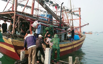 Quảng Bình: Còn 11 ngư dân mất tích trên biển
