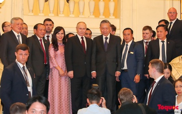 Chủ tịch nước Tô Lâm chủ trì Tiệc chiêu đãi và chương trình nghệ thuật chào mừng Tổng thống Nga Vladimir Putin