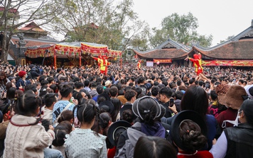 Thủ tướng yêu cầu thực hiện nếp sống văn minh, an toàn, tiết kiệm trong Lễ hội xuân năm 2025