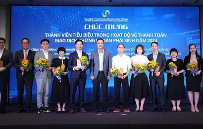 DNSE được VSDC vinh danh thành viên tiêu biểu về giao dịch chứng khoán phái sinh