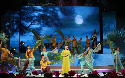 Ca sĩ Lan Anh: Chương trình "Vang mãi giai điệu keo nha cai 5" đã khẳng định tầm vóc và uy tín của đơn vị tổ chức