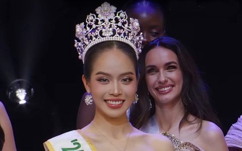 Hoa tỷ lệ kèo nhà cái Huỳnh Thị Thanh Thủy đăng quang Miss International 2024