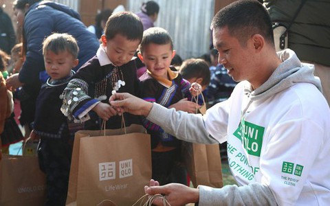Mỗi mùa xuân mới, lại có thêm hàng trăm ước mơ nhỏ được thắp sáng: Từ những chiếc áo ấm, từ lớp trực tiếp bóng đá kèo nhà cái khang trang