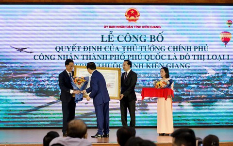 Phú kèo nhà cái malaysia trở thành đô thị loại I: Cơ hội và thách thức