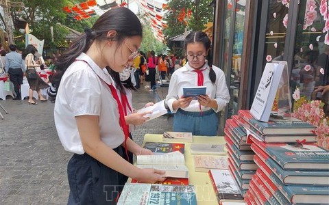 Điểm báo hoạt động ngành keo nha cai 5 hóa, Thể thao và Du lịch ngày 24/3/2025
