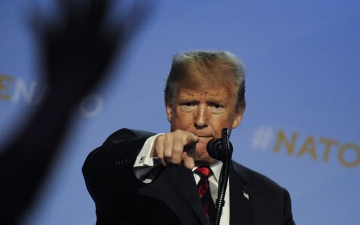 Phiên toà luận tội Tổng thống Trump: Thuyết trình đặc sắc của phe Dân chủ bị ví như kênh mua sắm thập niên 80