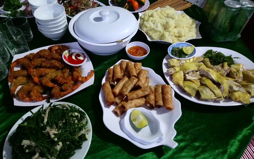 Kỳ lạ nơi người còn sống được giỗ báo hiếu trước Tết