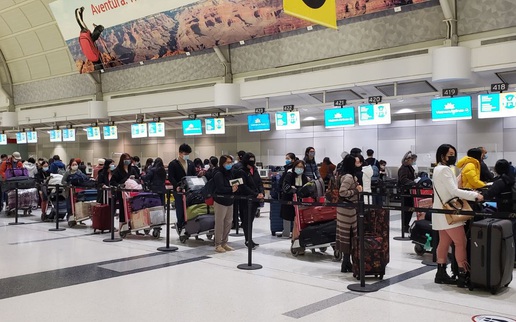 Đưa gần 350 công dân Việt Nam từ Canada về nước