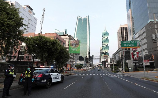 Thêm màn phong toả kỳ dị mùa COVID-19: Panama phân nam, nữ riêng biệt