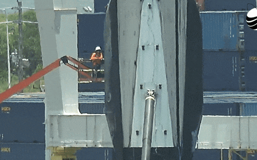 Tên lửa Falcon 9 của SpaceX gặp sự cố 'rụng chân'