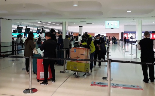 Đưa hơn 340 công dân Việt từ Australia về nước