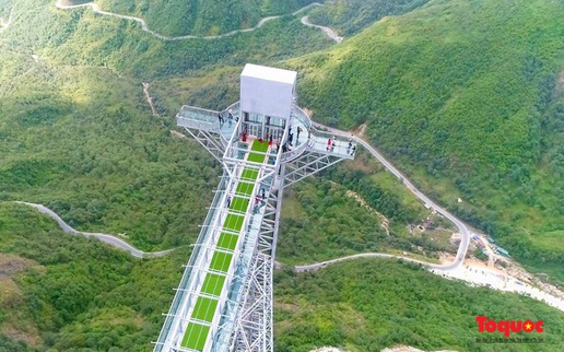 Khám phá cầu kính cao nhất Việt Nam