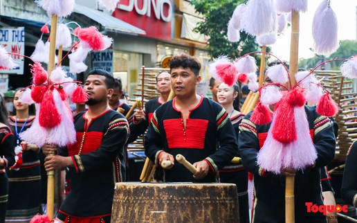 Sắc màu văn hóa các dân tộc Việt Nam tại Festival Huế