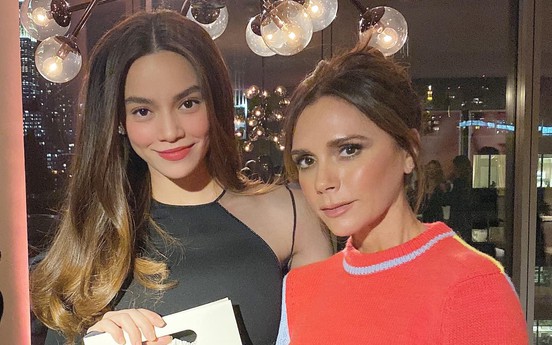 Hồ Ngọc Hà "đọ sắc" khi đứng cạnh Victoria Beckham