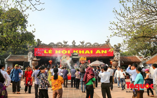 An ninh thắt chặt, hơn 2000 nhân viên an ninh bảo vệ lễ khai ấn đền Trần Nam Định