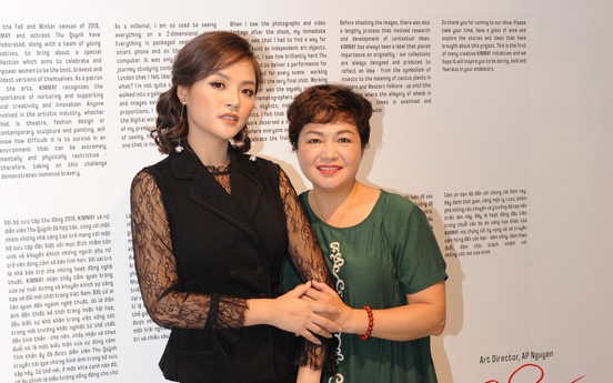Chị Huệ "Về nhà đi con" lần đầu tiên khoe mẹ đẻ tại sự kiện