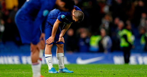 VAR hai lần tước bàn thắng, Chelsea nhận thất bại cay đắng ngay trên sân nhà trước Manchester United