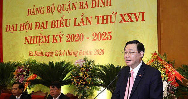 Bí thư Thành ủy Hà Nội Vương Đình Huệ chỉ cách tháo gỡ vướng mắc cho quận Ba Đình để đạt mục tiêu 100% trường chuẩn quốc gia